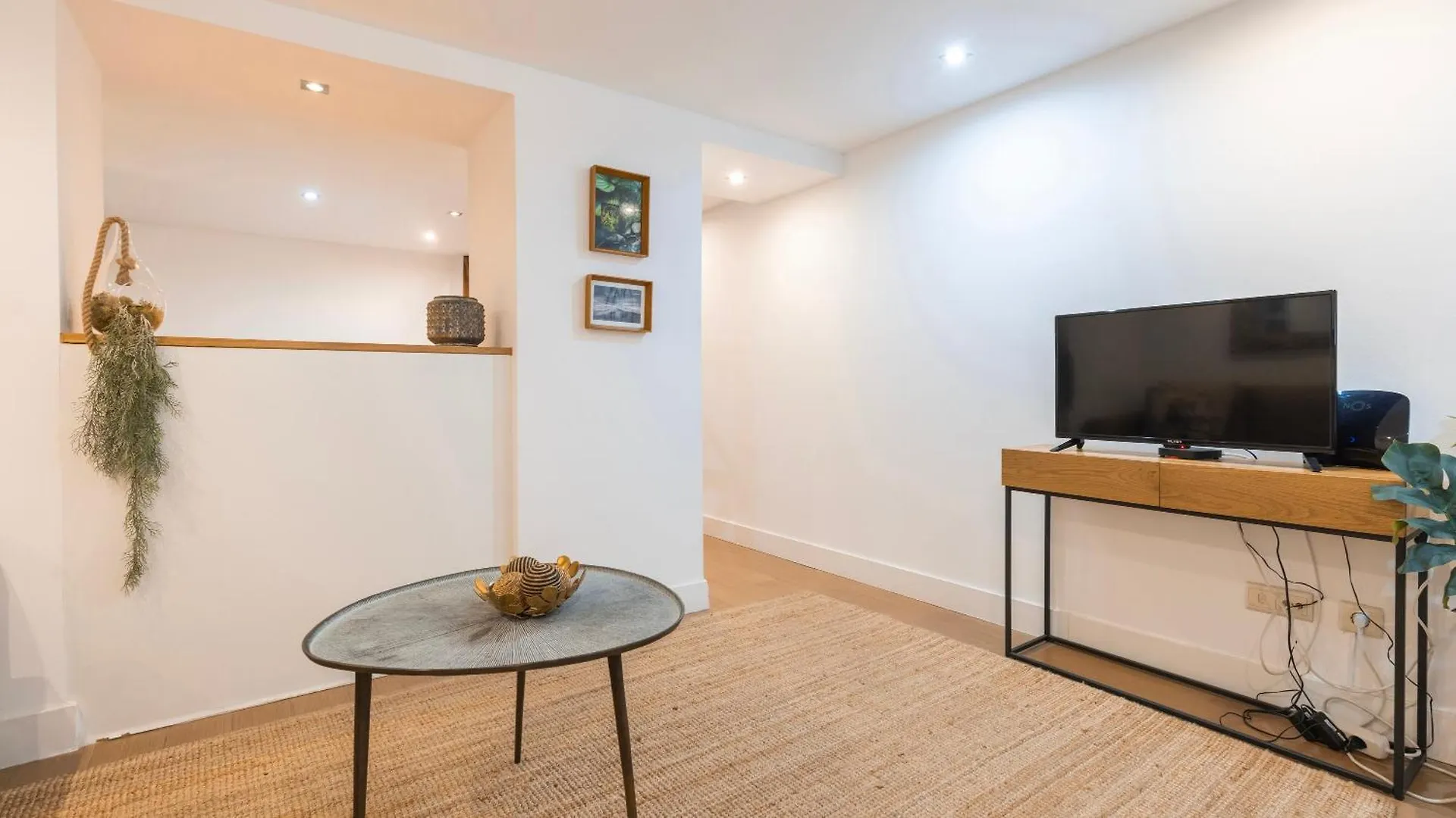 Apartment 1Bdr With Terrace In Alfama Centre By Lovelystay Lissabon Portugal