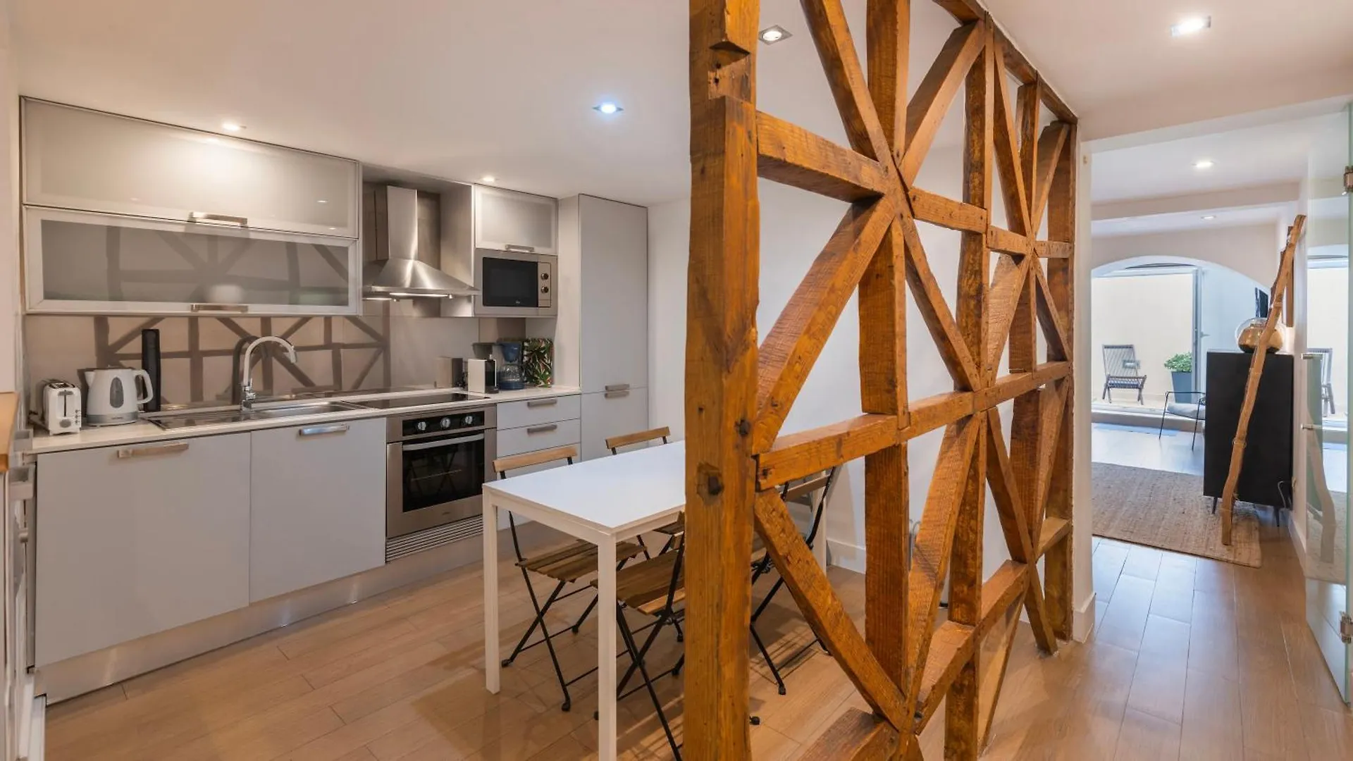 1Bdr With Terrace In Alfama Centre By Lovelystay Lissabon