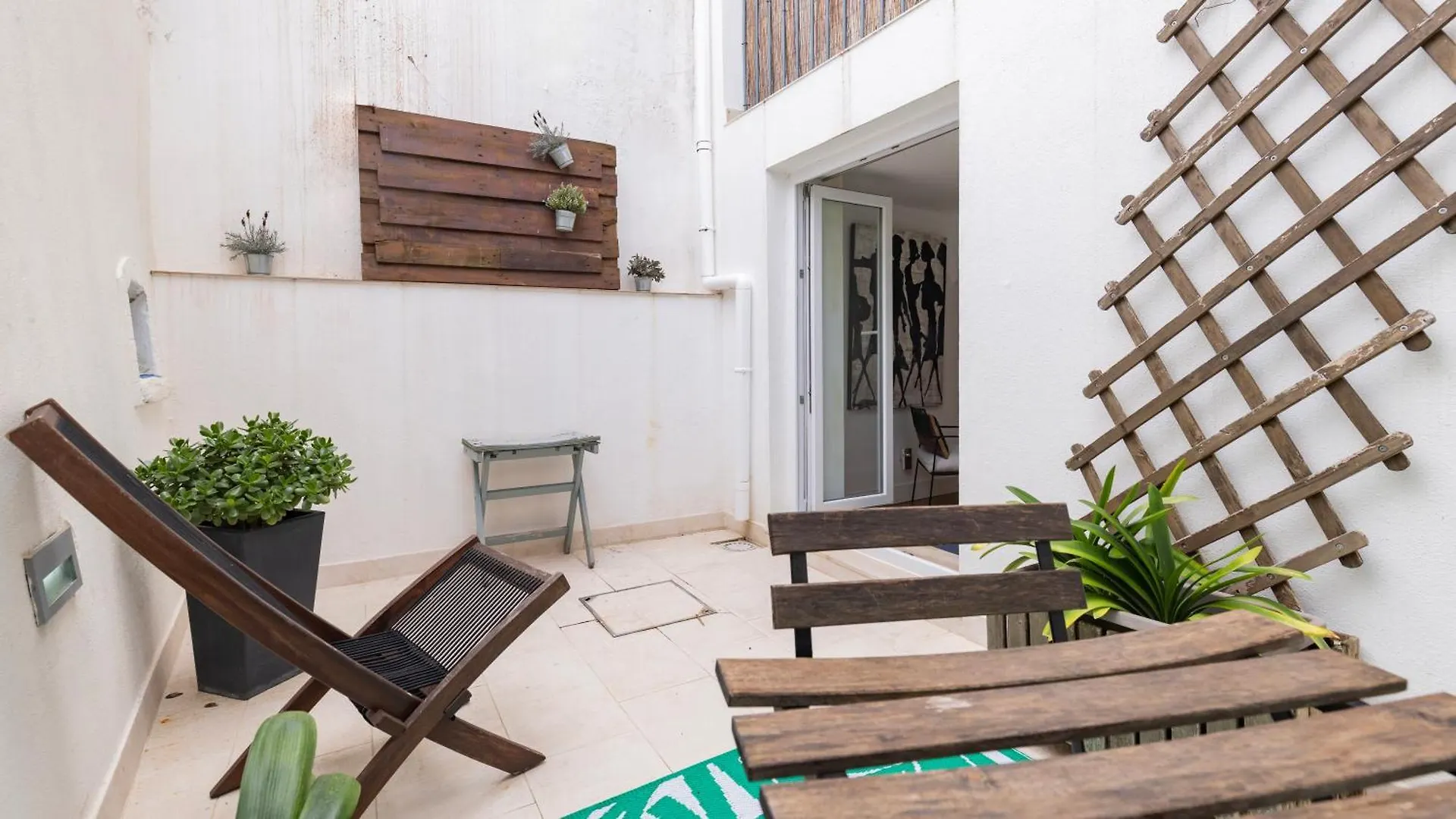 1Bdr With Terrace In Alfama Centre By Lovelystay Lissabon Portugal