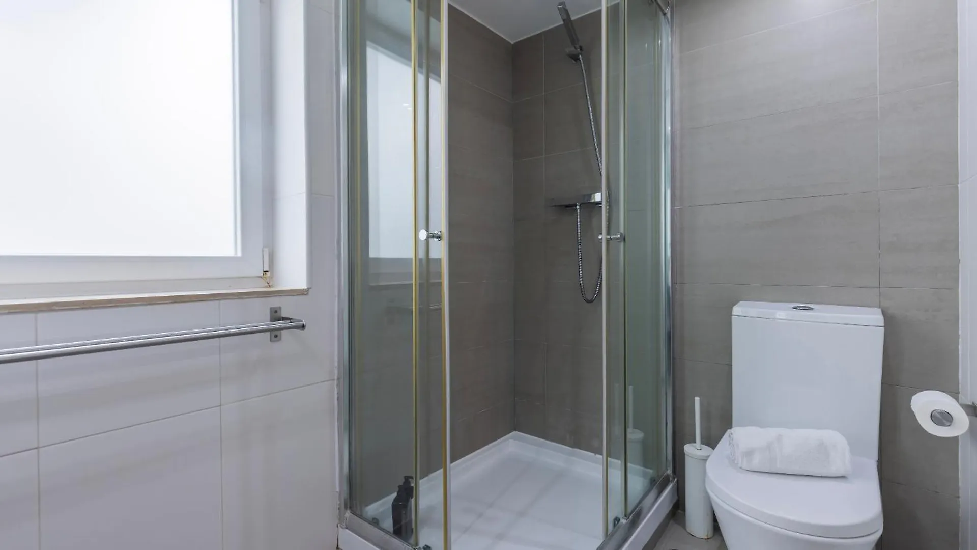 1Bdr With Terrace In Alfama Centre By Lovelystay Lissabon Portugal